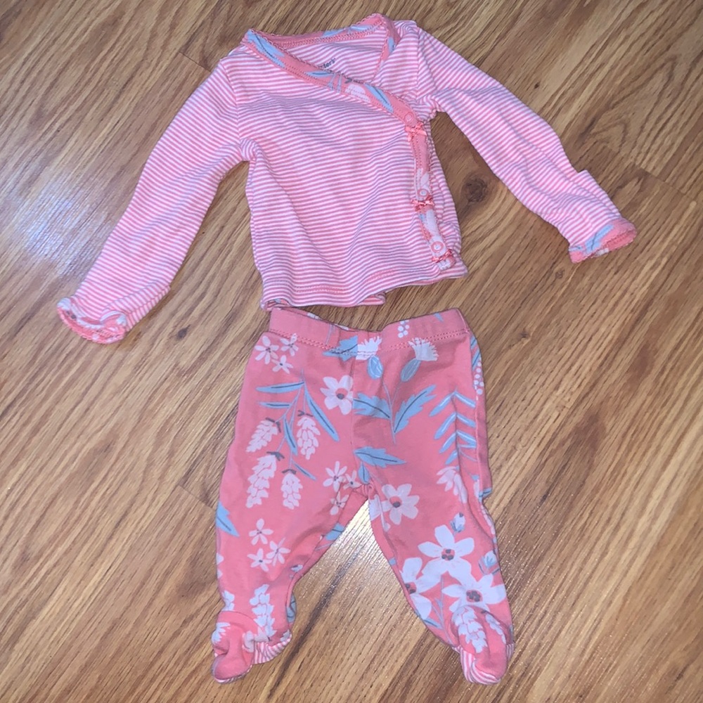Carter’s 2 piece baby girl’s pajamas